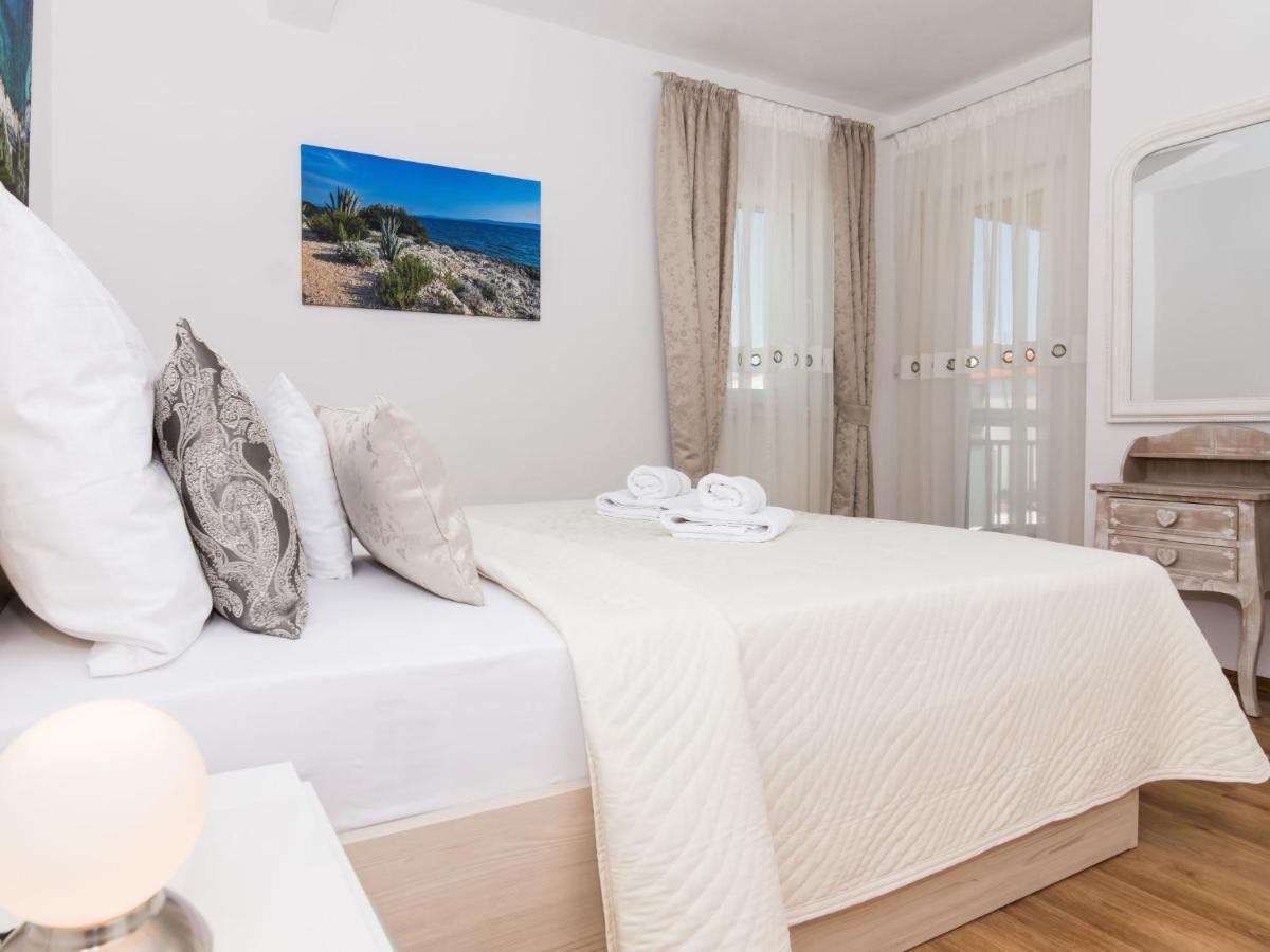 Apartment Villa Nikaroni-1 By Interhome Trogir Bagian luar foto