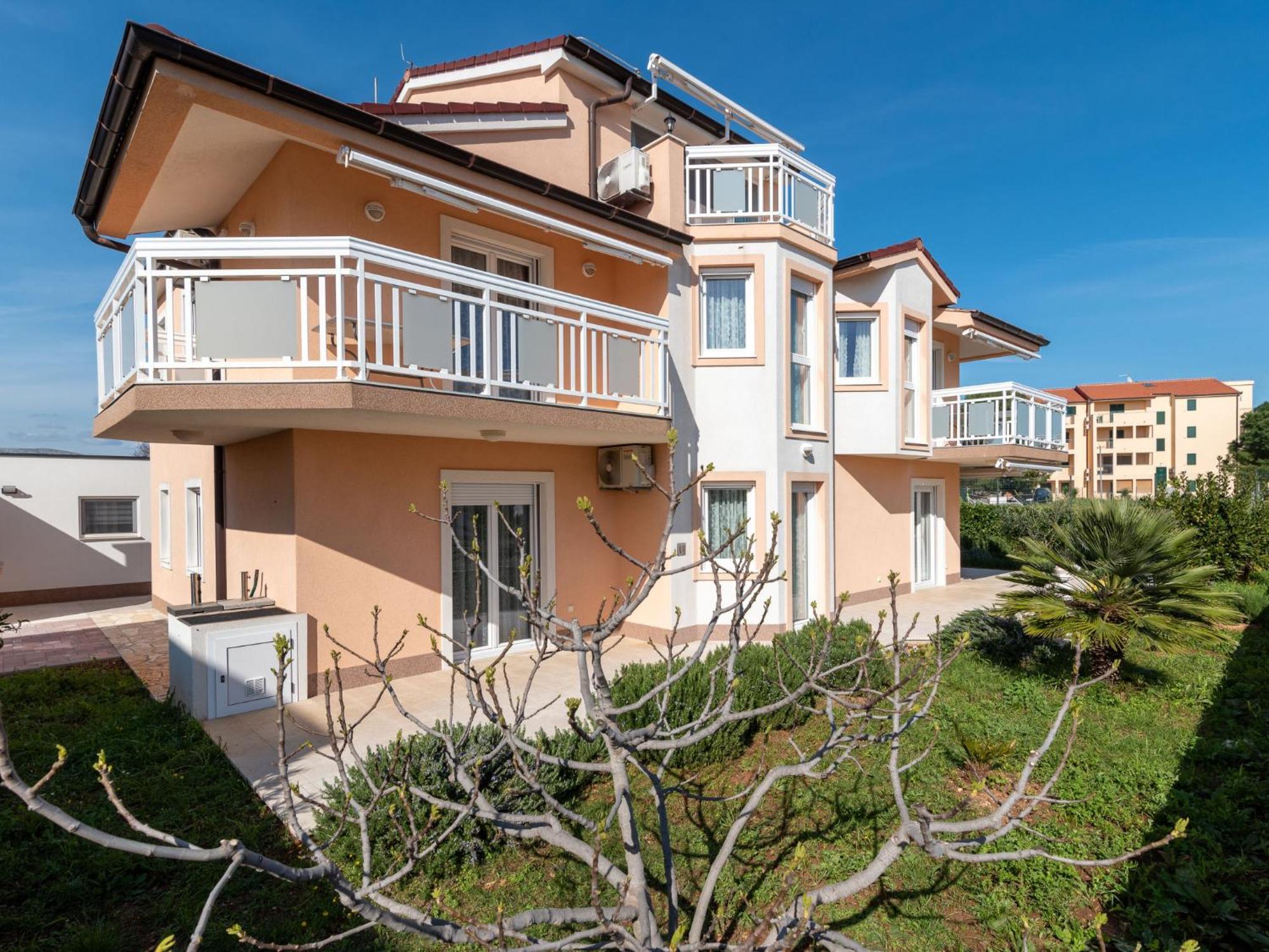 Apartment Villa Nikaroni-1 By Interhome Trogir Bagian luar foto